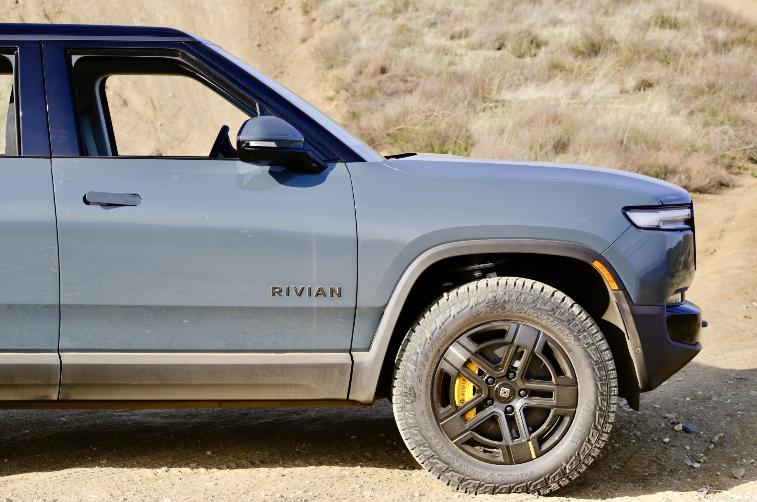 photo of a Rivian R1S