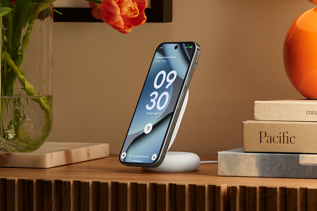 A Pixel smartphone connected to Google’s magnetic Pixelsnap Charger.