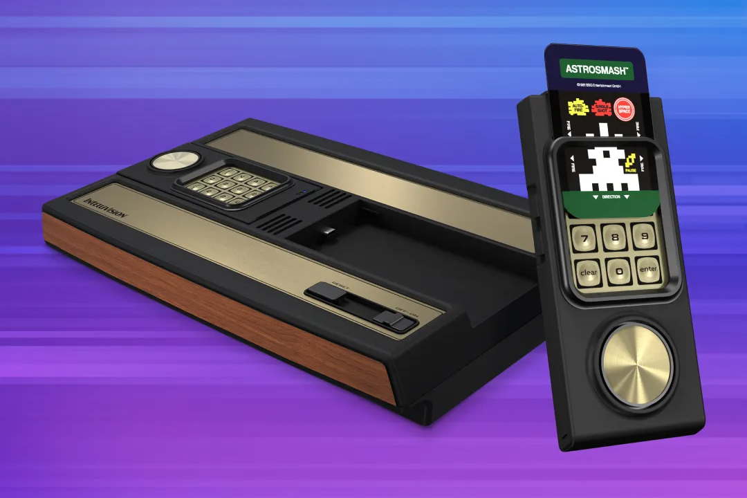 The Atari Intellivision Sprint console against an illustrated background.