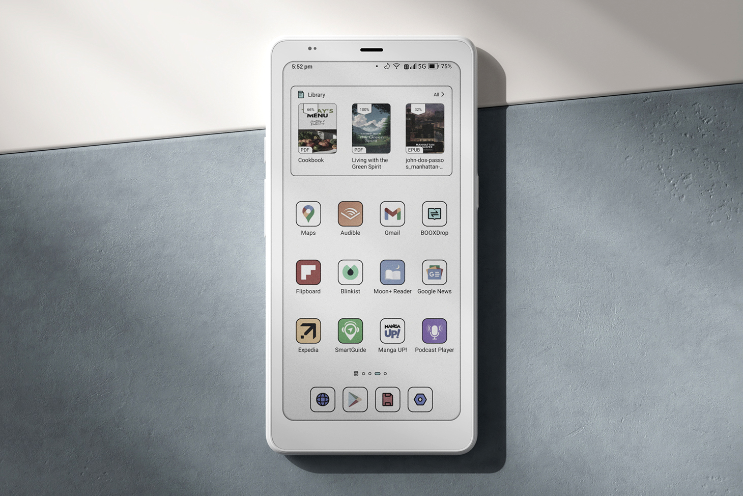 The Boox Palma 2 Pro showing its home screen on screen.