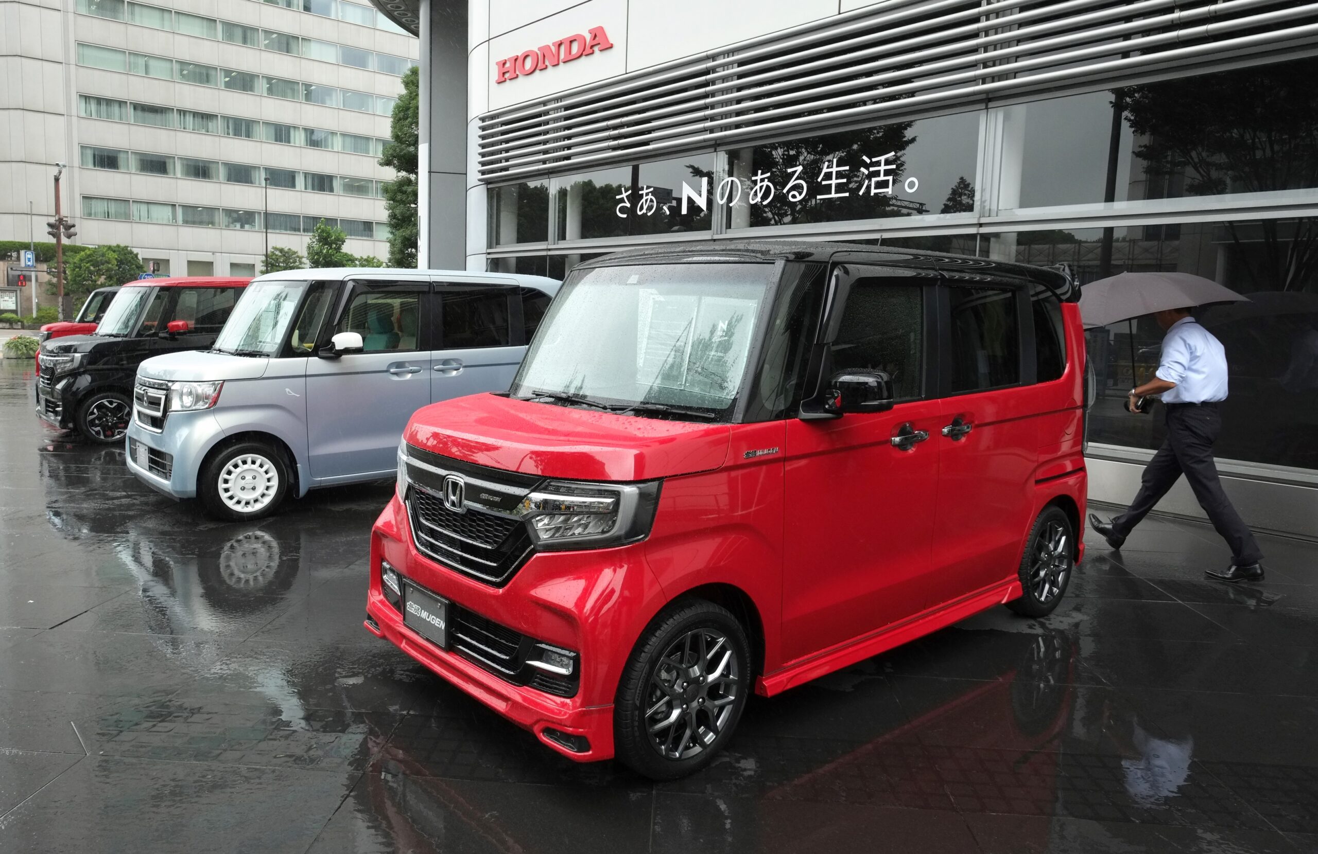 photo of kei cars in Japan