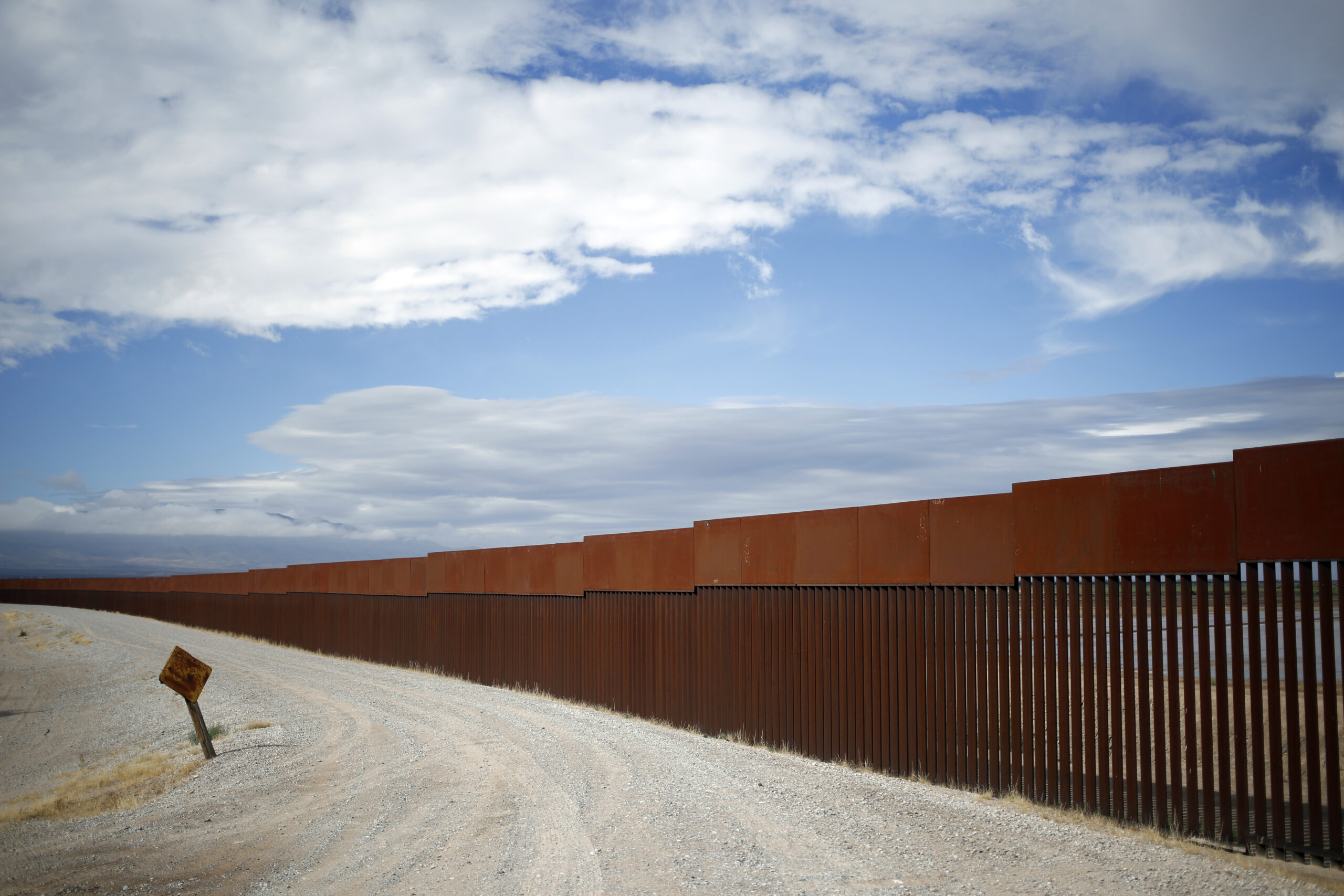 A photo showing the US-Mexico border in Fort Hancock, Texas.