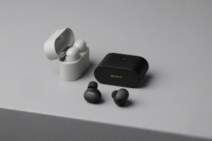 The Sony WF-1000XM6 earbuds in both black and grey.