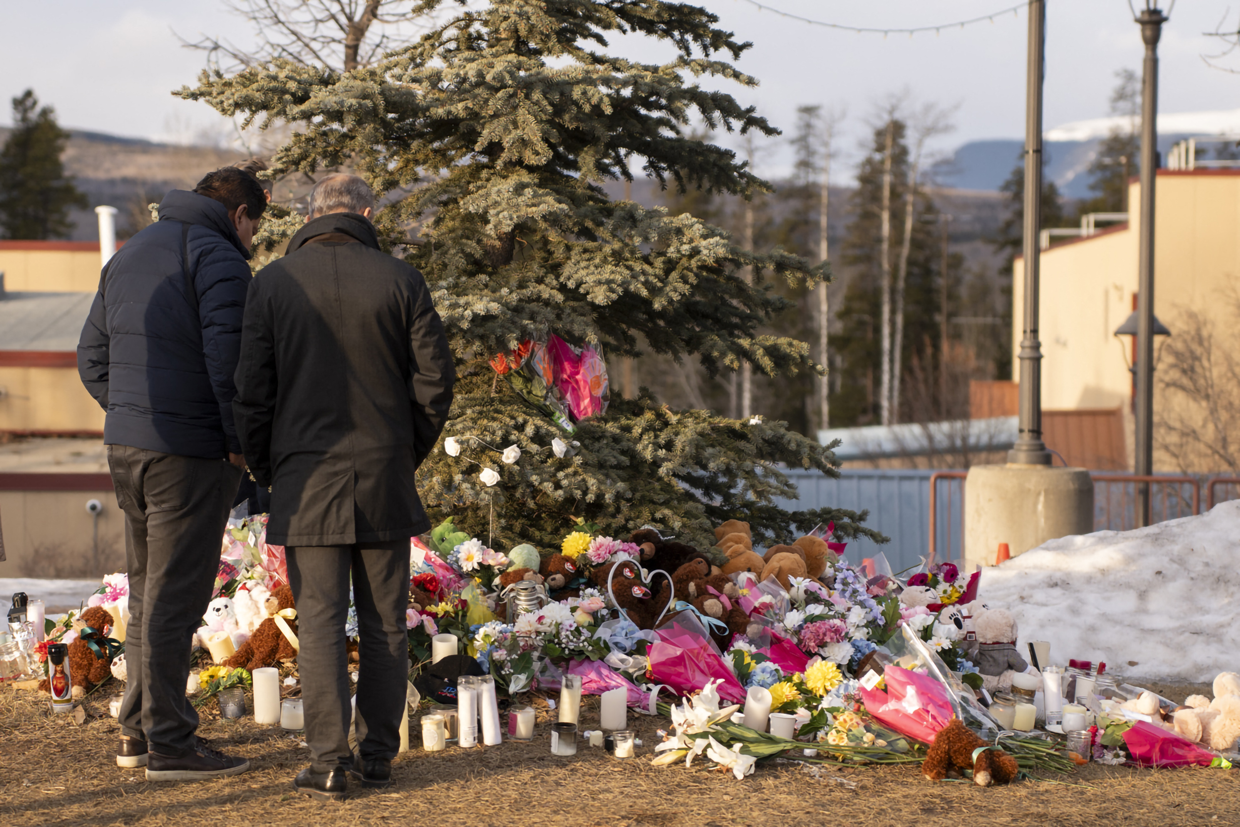 A photo of a memorial at Tumbler Ridge.