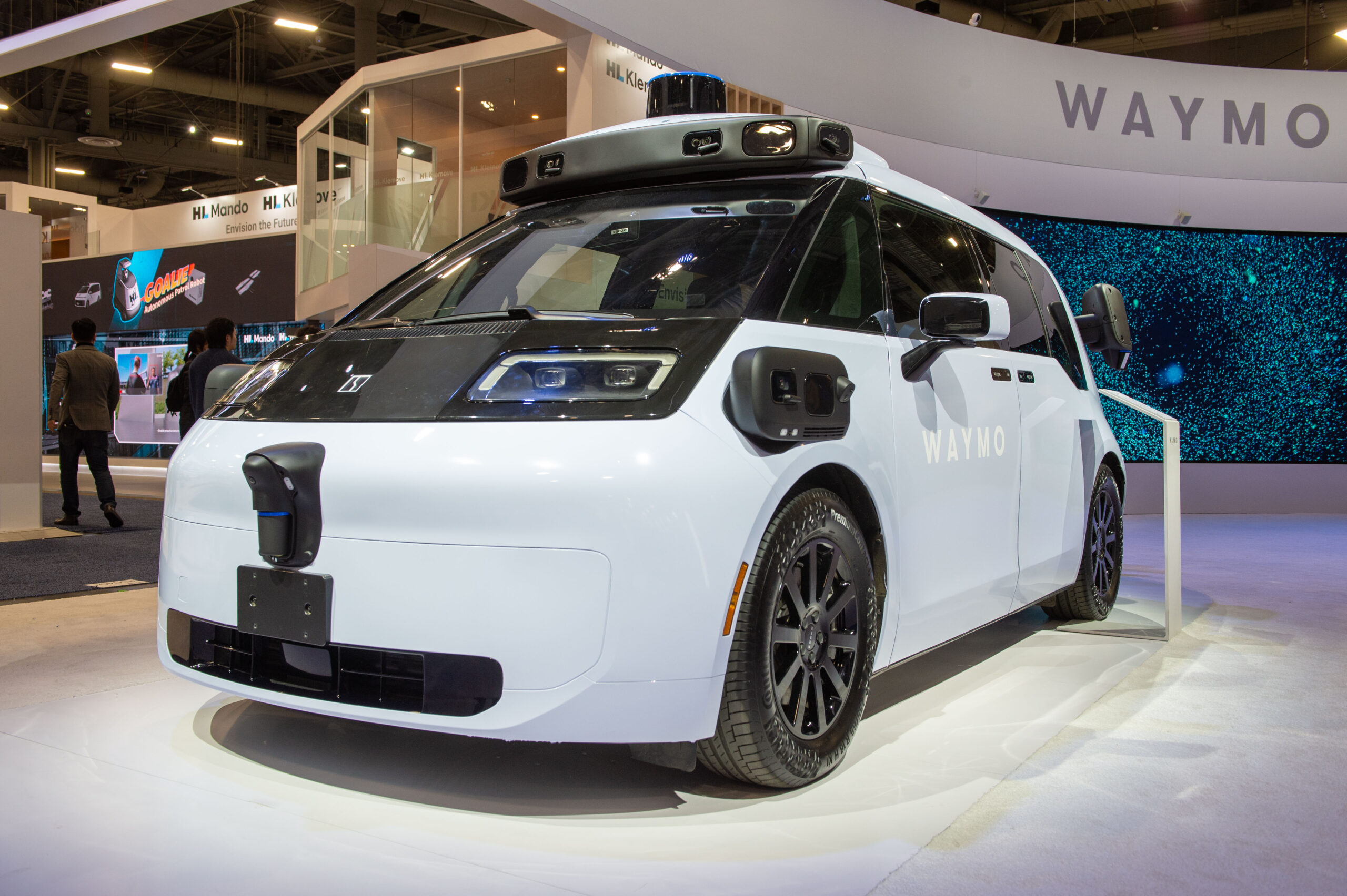 Technology trade fair CES 2025 - Waymo
