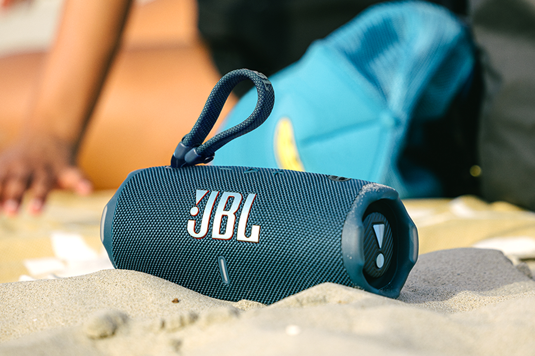 JBL’s Charge 6