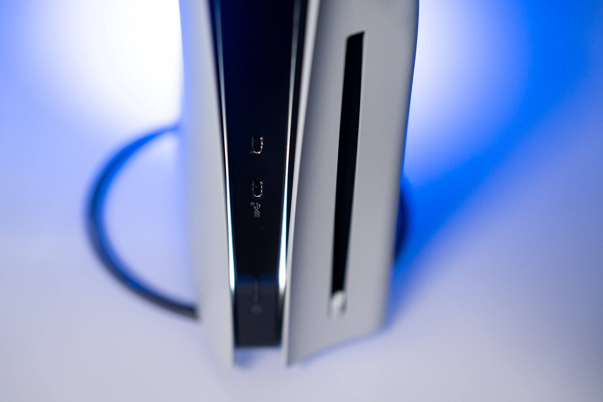 A photo of the disc drive on the PS5 “slim.”