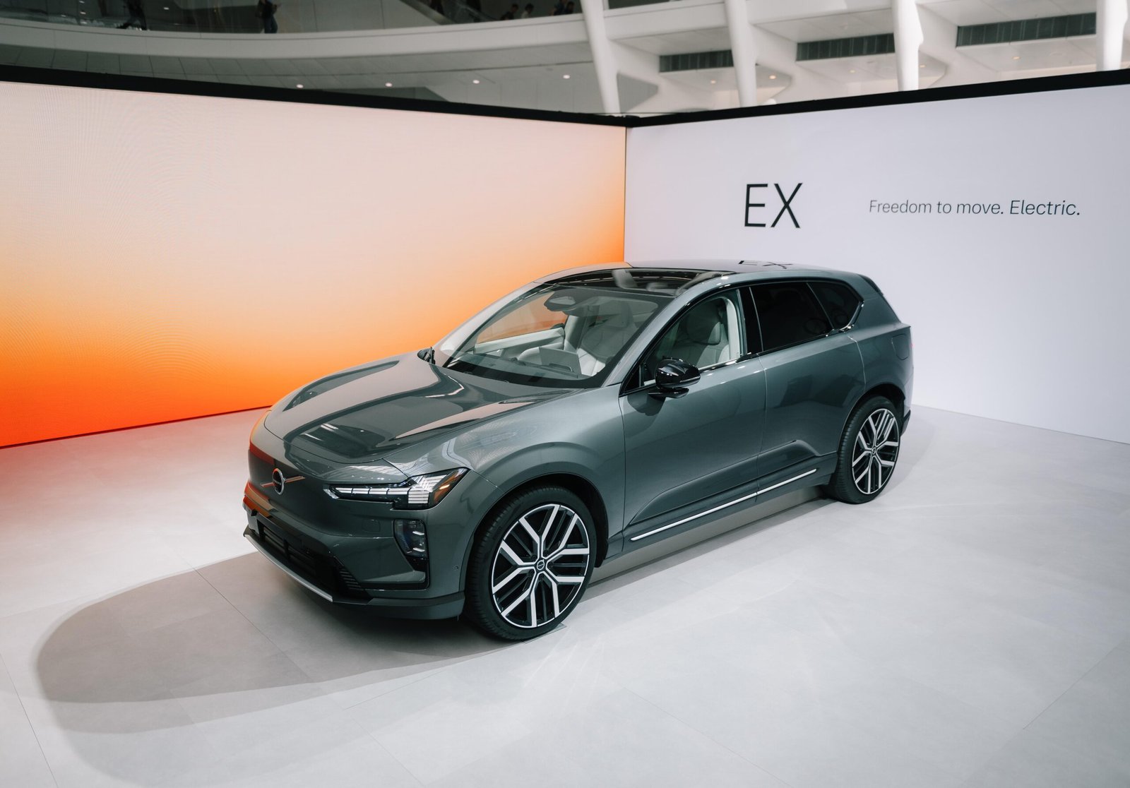 Volvo EX60