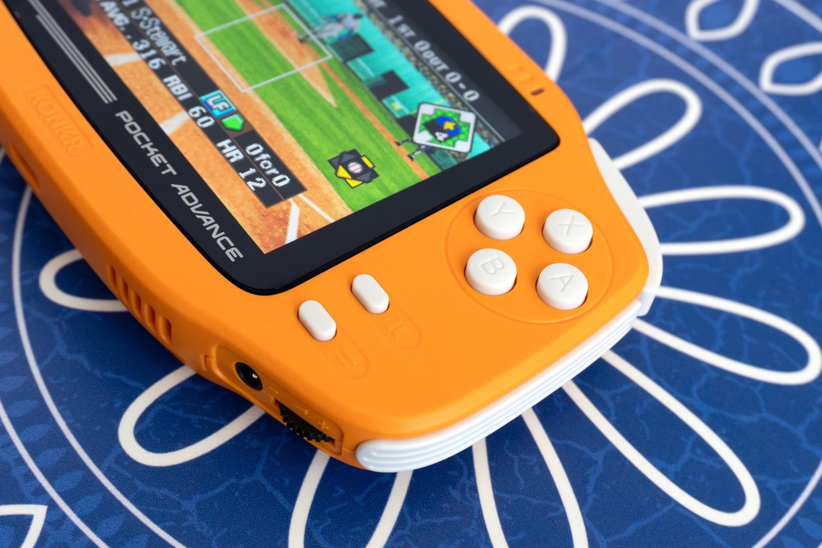A close-up of the right side buttons on the Ayaneo Konkr Pocket Advance handheld. A close-up of the right side buttons on the Ayaneo Konkr Pocket Advance handheld.